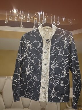 Chico's Reversible Cotton Black Jacket with Grey Floral Trim Size 1